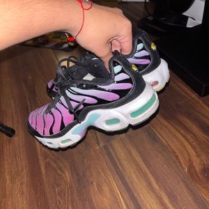 Nike air max plus purple size 8 W, 6Y, 6.5 M